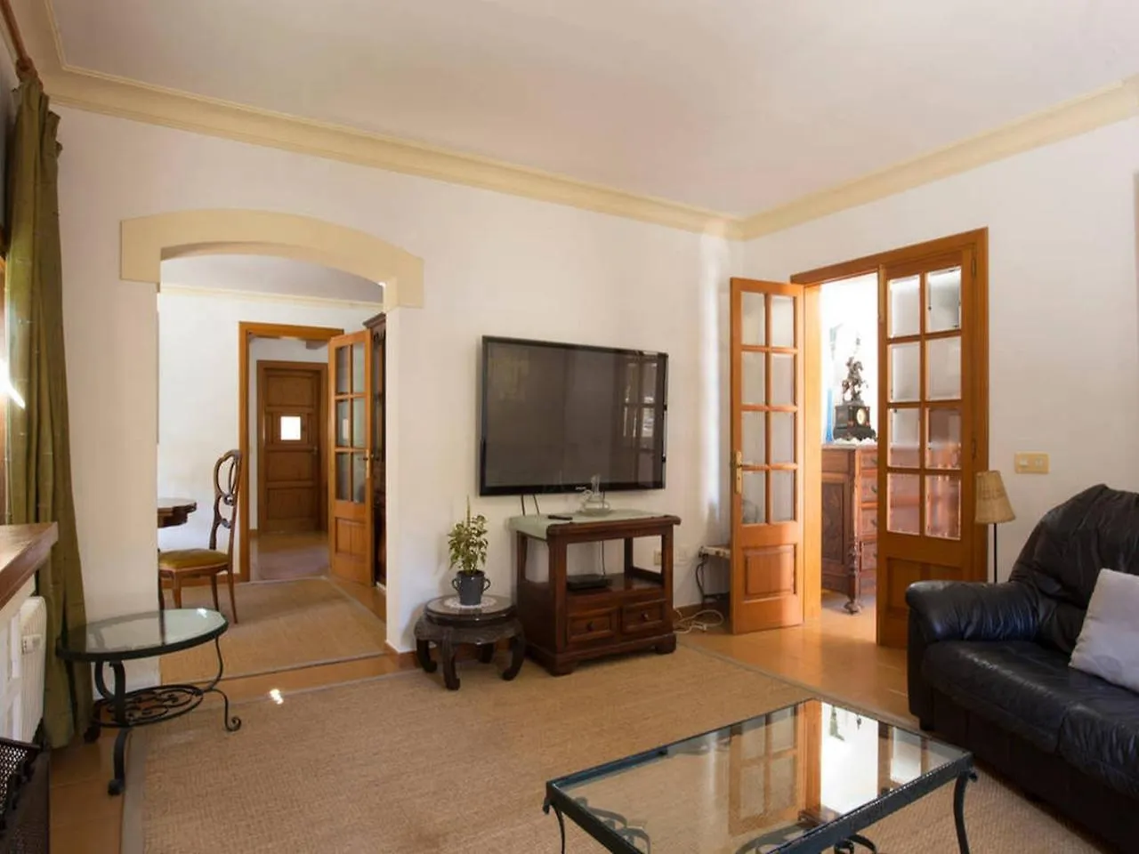 Mountain Beach Villas: Family-Friendly Retreat for Active Travelers Port de Pollenca