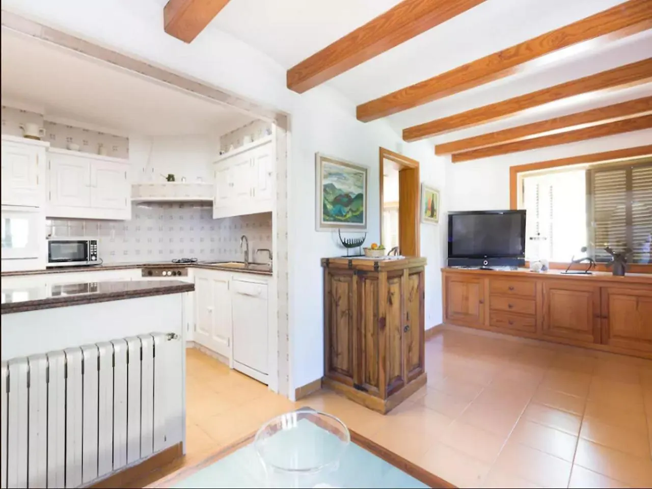 Mountain Beach Villas: Family-Friendly Retreat for Active Travelers Port de Pollenca