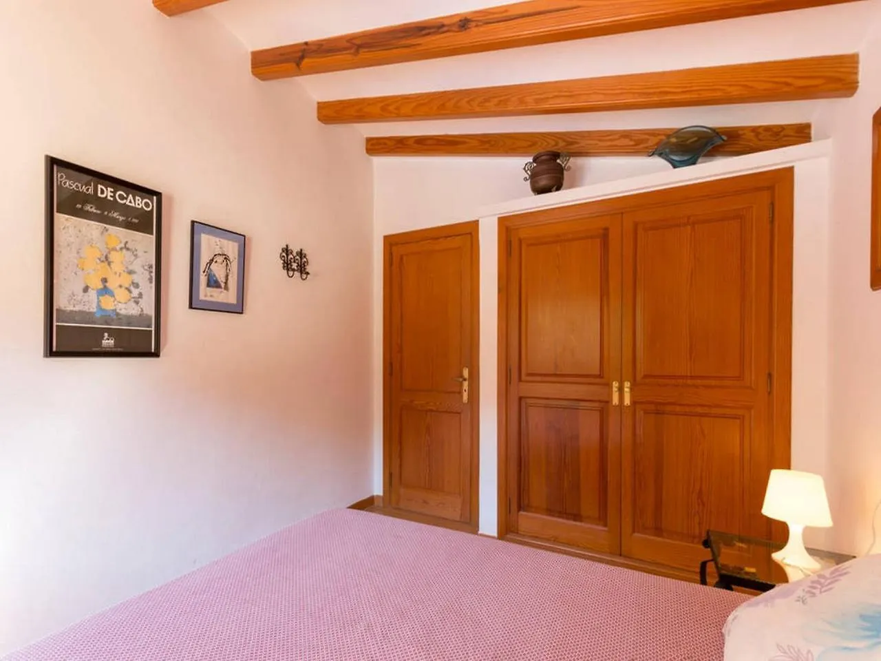Mountain Beach Villas: Family-Friendly Retreat for Active Travelers Port de Pollenca